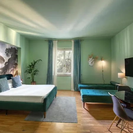 Spanish Steps Apartment